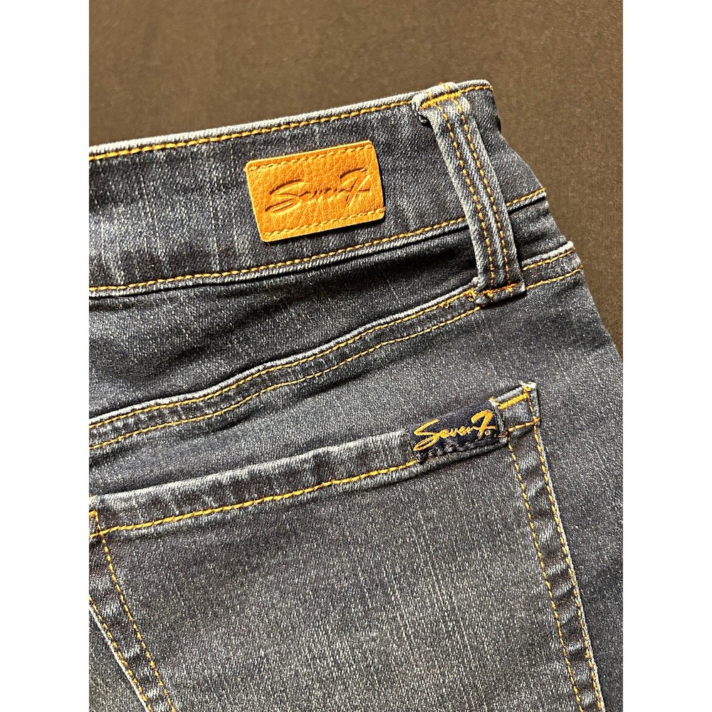 Seven7 Weekend Short Women's Cutoff Denim Raw Hem Embroidered Short 8/31 Stretch